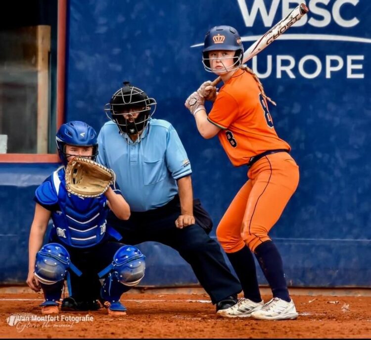 Bente Zwanenburg - Florida Southwestern State College - Softbal
