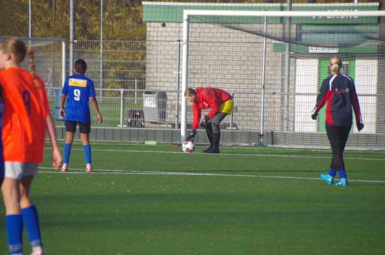 Feline Groenwold - Western Nebraska Community College - voetbal.