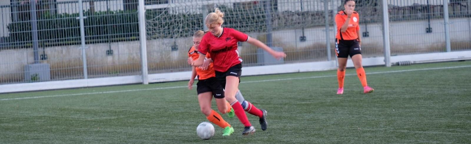 Juline Sonneveldt - Montgomery College - Voetbal