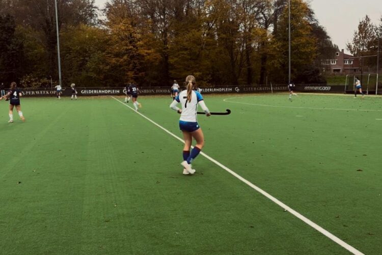 Mare Huizer - Lander University - Hockey.
