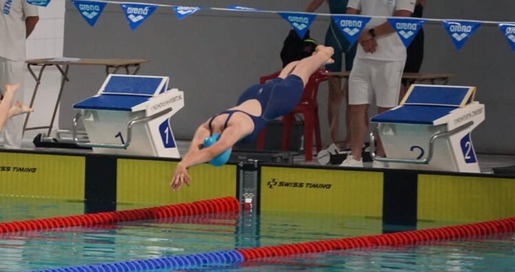 Myrthe Kramer - Hartnell College - Zwemmen'
